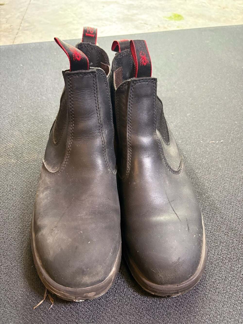 Redback Easy Escape UBBK Black Oil Kip Slip-On Work Boots SZ10